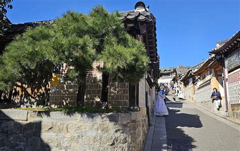 Bukchon Hanok Village: Famous Cafes & Getting .